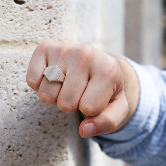 Yavuz Signet Ring